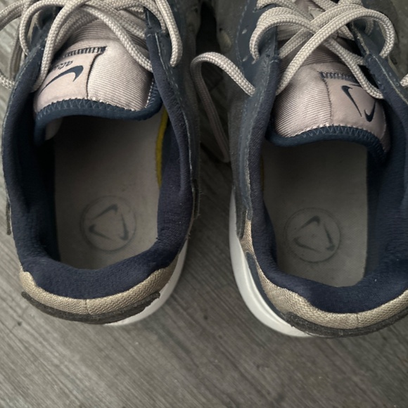 Nike Atsuma - Picture 2 of 5